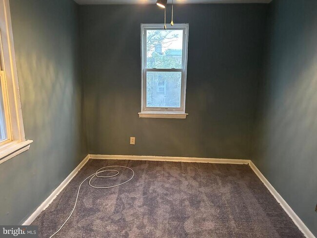 Foto del edificio - 4832 Hoopes St