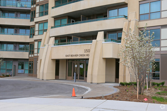 Building Photo - Four Season Gardens