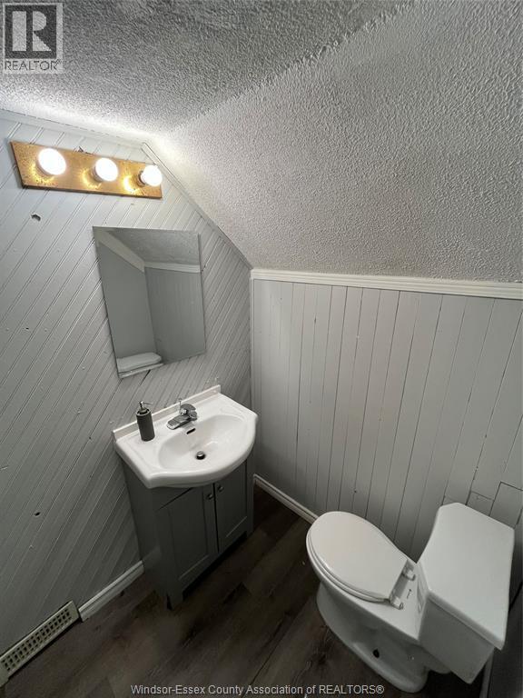 Photo du bâtiment - 387 Josephine Ave