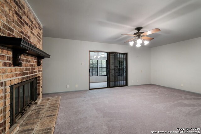 Building Photo - 2655 Triple Tree St