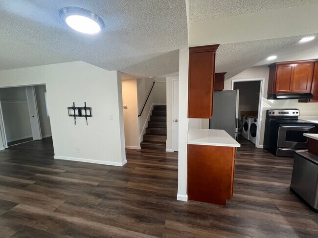 Building Photo - 5222 Greenberry Dr