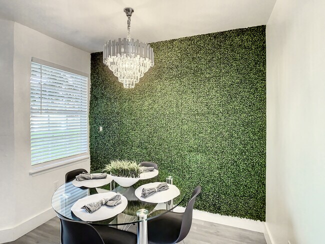 Foto del edificio - 7200 Westpointe Blvd