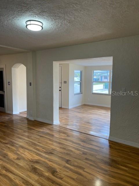 Foto del edificio - 1731 W St Louis St