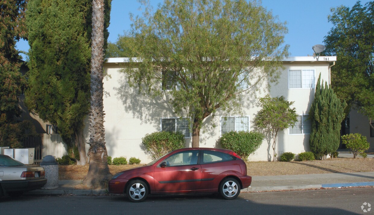 Primary Photo - 781 Sharmon Palms Ln