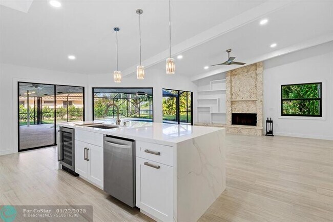 Foto del edificio - 2715 NW 28th St