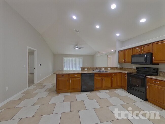 Foto del edificio - 1181 Creekview Ct