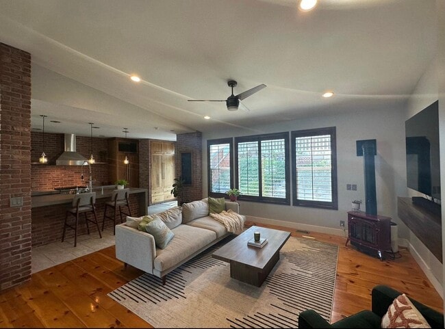 Building Photo - 1172 Wild Tree Cir