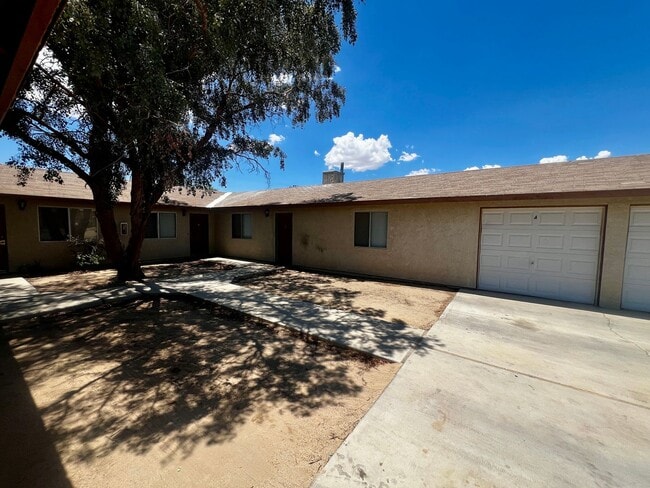 Building Photo - 73451 Sun Valley Dr