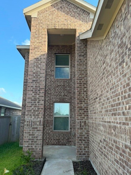 Foto del edificio - 3115 Savannah Rose Dr
