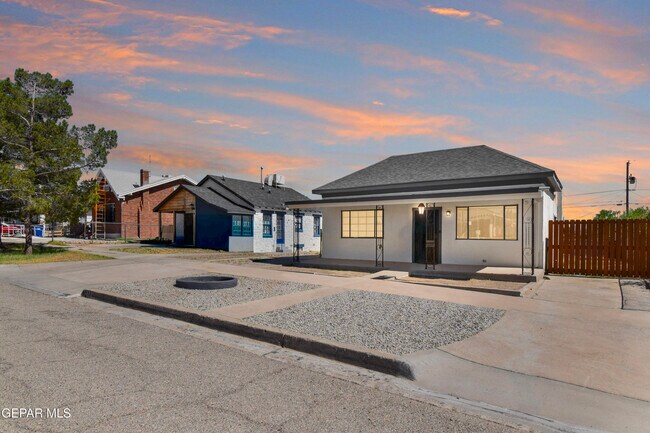 Building Photo - 4312 Clifton Ave
