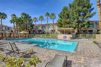 Building Photo - 251 S Green Valley Pkwy