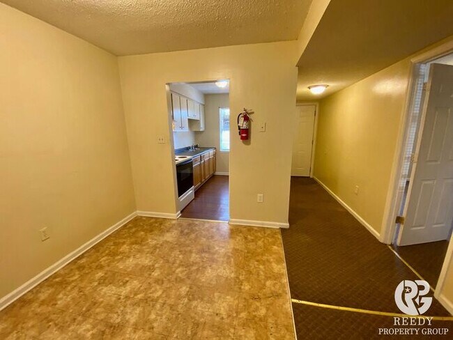 Foto del edificio - 222 Cotton Ridge Ln