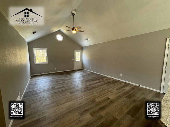 Building Photo - 1313 Lecar Dr