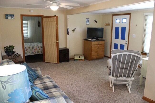 Foto del edificio - 3 br, 2 bath House - 906 Marshall Ave