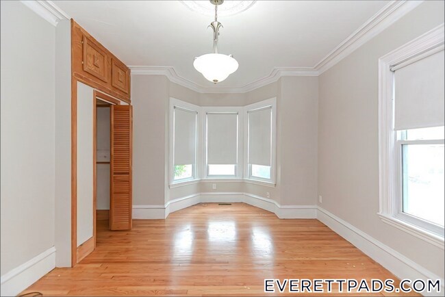 Foto del edificio - 134 Vine St