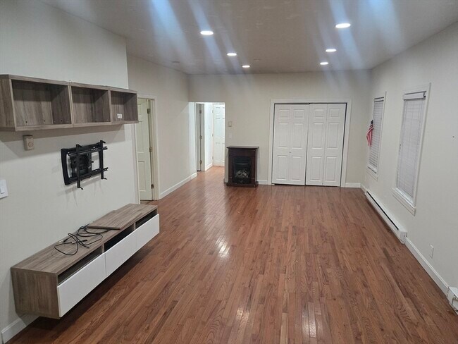 Foto del edificio - 380 Grafton St