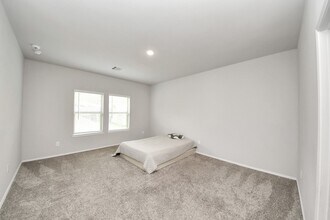 Building Photo - 22654 Winter Maple Trl