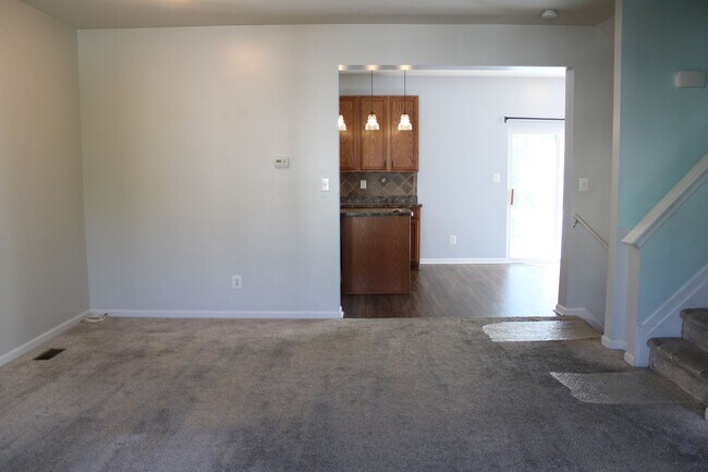 Foto del edificio - 2373 Walnut Bottom Rd