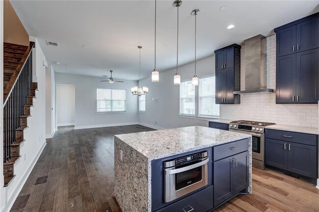 Building Photo - 4600 Freedom Dr