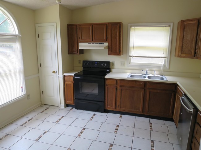 Building Photo - 442 Eagle Brook Dr