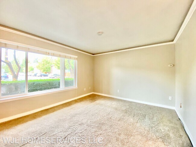 Building Photo - 3 br, 2 bath House - 12251 SE 59th St #5906