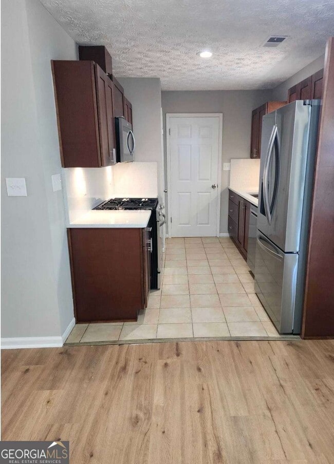 Foto del edificio - 232 Greensprings Terrace