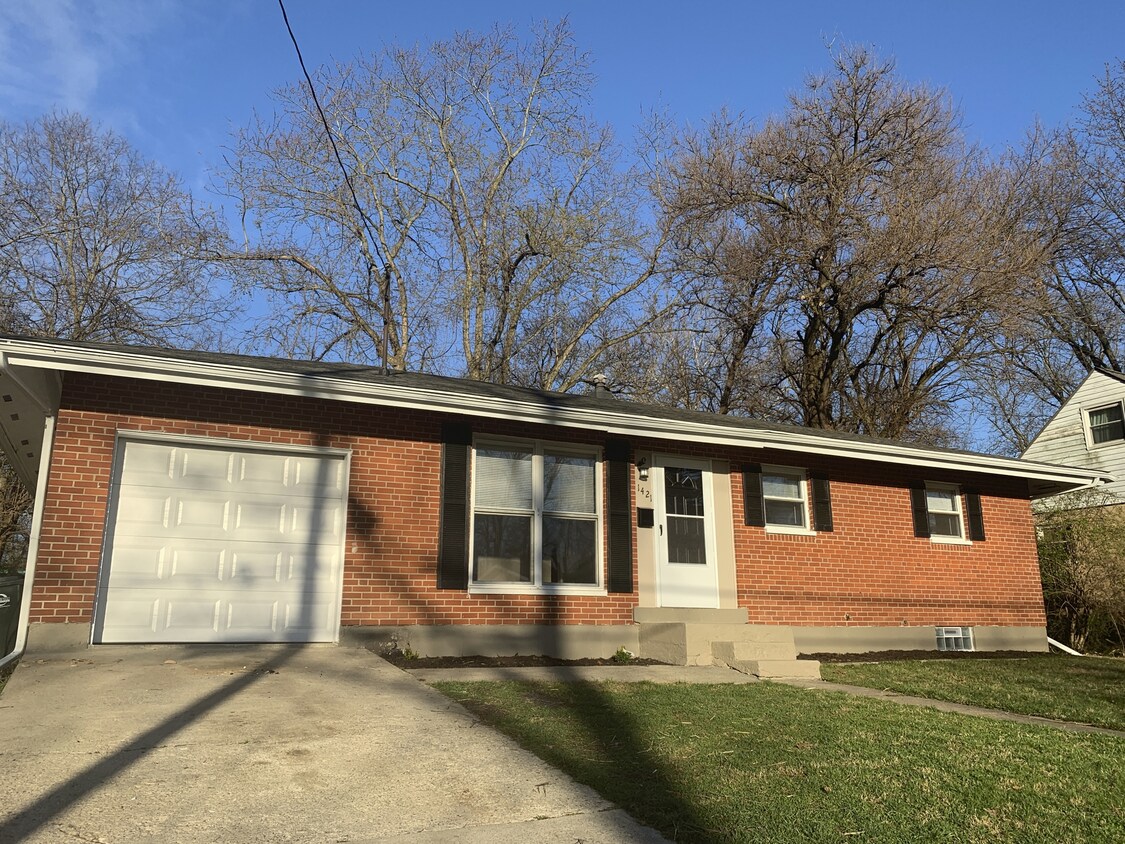 Foto principal - 11421 Folkstone Dr