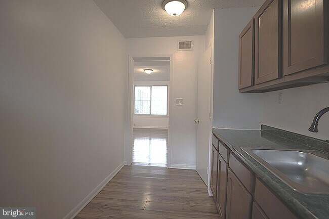 Foto del edificio - 4329 Halley Terrace SE