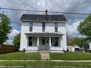 Building Photo - 240-242 E 8th St