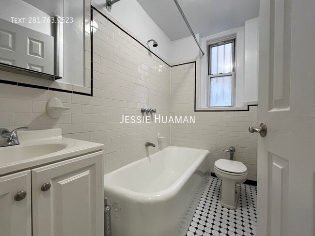 Foto del edificio - 117 W 13th St