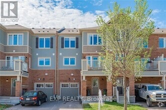 Building Photo - 8 Stratus St