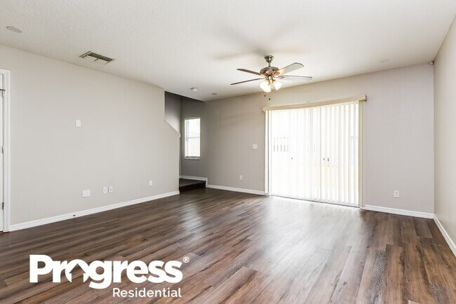 Building Photo - 693 Cresting Oak Cir