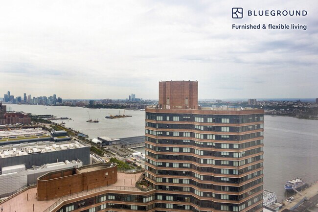 Foto del edificio - 635 W 42nd St