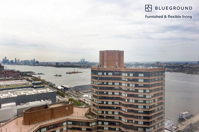Building Photo - 635 W 42nd St