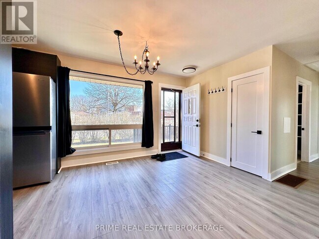 Photo du bâtiment - 237 Montebello Dr