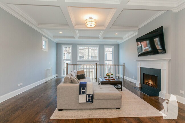 Foto del edificio - 3334 N Claremont Ave