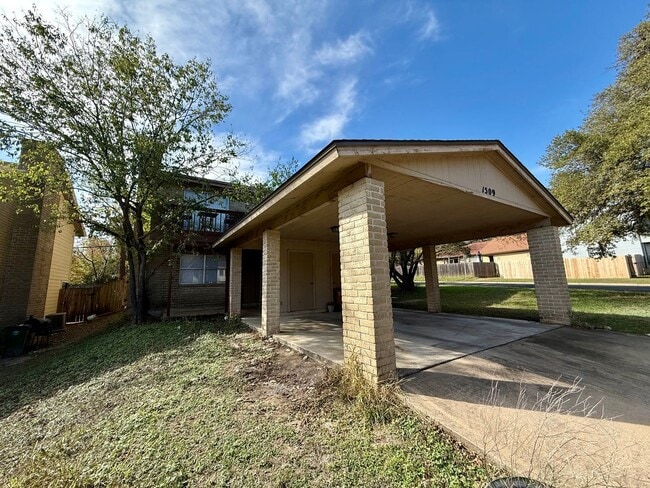 Building Photo - 1509 Cinnamon Path