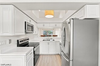 Building Photo - 181 Grand Oaks Way