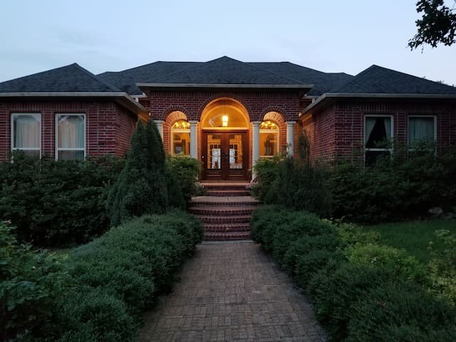 Foto principal - 67 High Point Dr