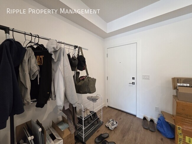 Photo du bâtiment - SPACIOUS 2 BEDS, 2 BATHS CONDO | True Dual-Ensuite Layout & Heated Underground Parking