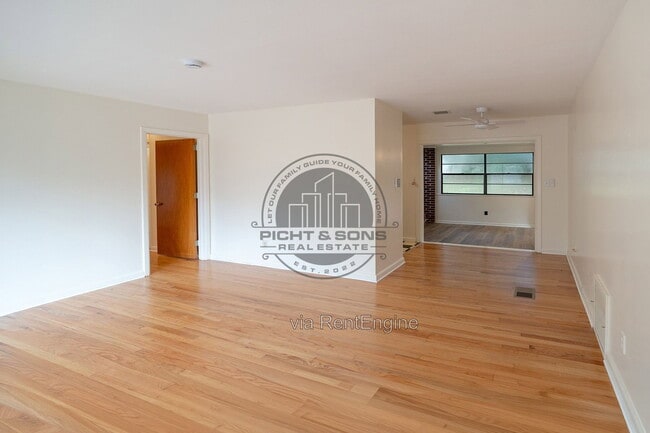 Photo - 1712 Canterbury Street House