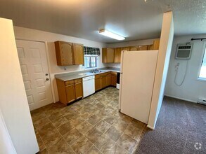 Building Photo - 810 Mary Anne Dr