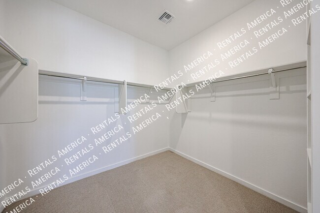 Foto del edificio - 15940 W Gray Fox Trl