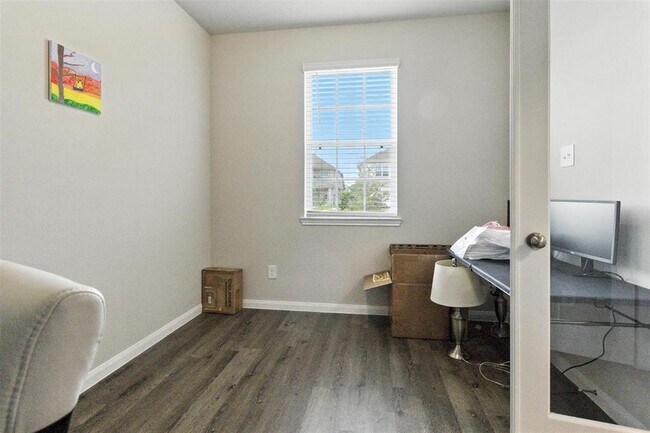 Building Photo - 24727 Allori Ct