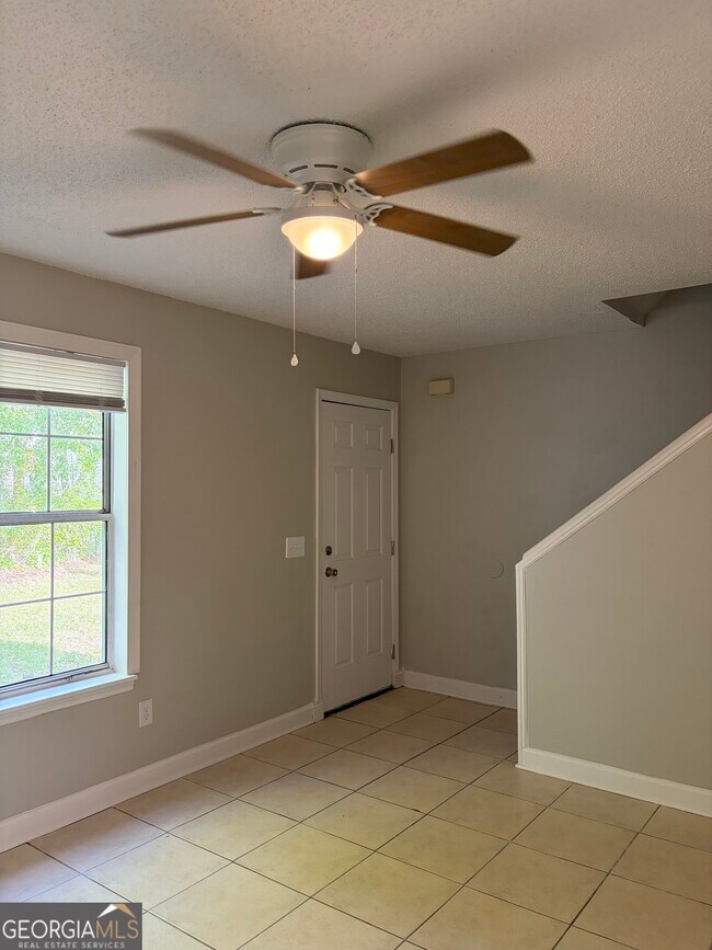 Foto del edificio - 724 Morningside Ln