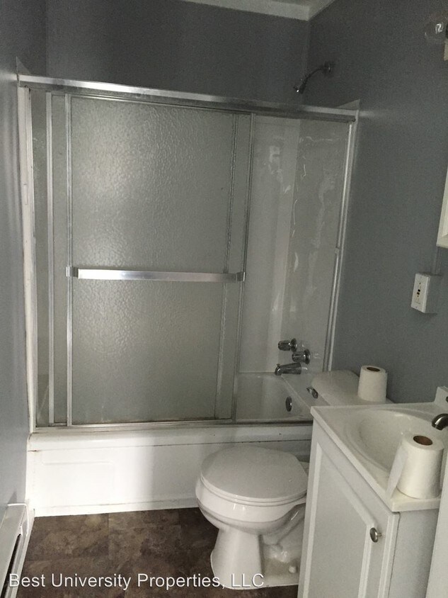 Foto del edificio - 13 N Maple Ave