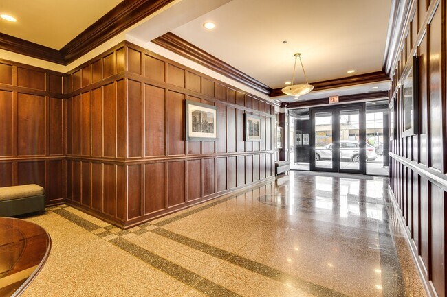 Foto del edificio - 33 W Huron St