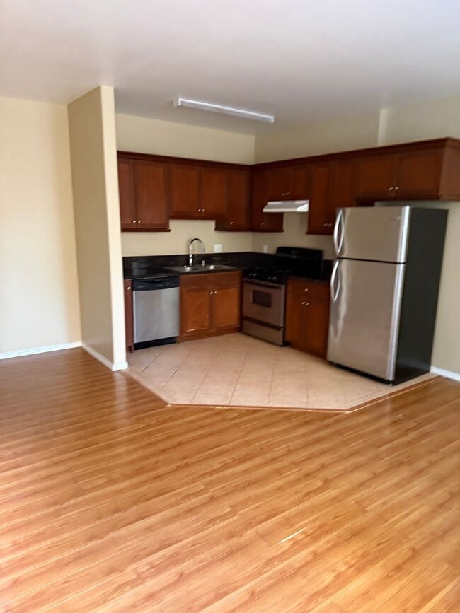 Foto del edificio - 2071 Vista Del Mar Ave