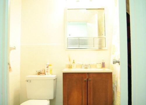 Foto del edificio - 325 E 40th St