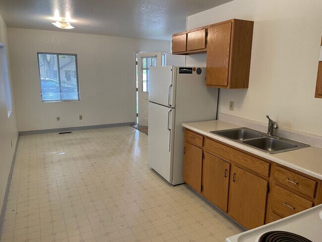 Foto del edificio - Charming Home Close to Downtown and Schools